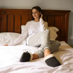 RockDove Women's Claire Faux Shearling Slide Slipper -Bearpaw Shoes Shop GUEST 09bdb4f7 f78c 4f17 bb70 7b4ac6eddb36