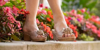 GC Shoes Juliet Perforated Flower Comfort Slide Wedge Sandals 10 GC Shoes Juliet Perforated Flower Comfort Slide Wedge Sandals - Image 8