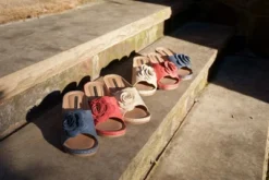 GC Shoes Tokyo Flower Comfort Slide Wedge Sandals -Bearpaw Shoes Shop GUEST 3517a505 1d3b 48f6 ba3a 3ed488704100