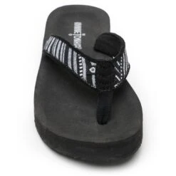Minnetonka Women's Cotton Hedy Thong Sandals