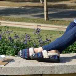 RockDove Women's Fair Isle Nordic Moc 18 RockDove Women's Fair Isle Nordic Moc -Bearpaw Shoes Shop GUEST 4b961547 1a75 4e13 8fee 7bdbe9ad396b