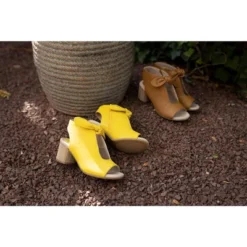 GC Shoes Kimora Bow-Tie Cut Out Block Heel Sandals -Bearpaw Shoes Shop GUEST 50e2cea2 273f 4ce3 86c3 42c3c9c438a4