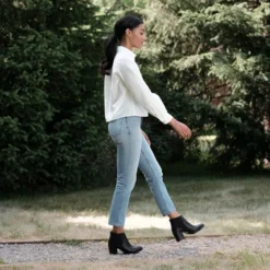 Nisolo Sustainable Women's Heeled Chelsea Boot -Bearpaw Shoes Shop GUEST 7e5eaeb8 ab6a 4ce9 92b7 061fa97c7c43