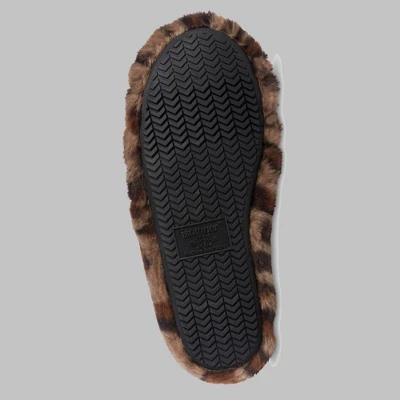 Isotoner Women's Shay Faux Fur Slip-on Slippers - Cheetah Brown 5 Isotoner Women's Shay Faux Fur Slip-on Slippers - Cheetah Brown - Image 3