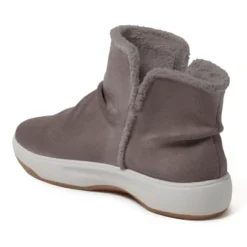 Dearfoams Women's Pine Water-Resistant Energy Return Boot