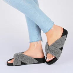 Journee Collection Women's Dalynnda Slipper -Bearpaw Shoes Shop GUEST f3ff0cd5 c1b7 4ea3 a3d9 6a77f8a524a8