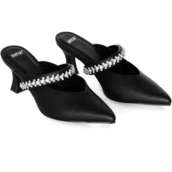 Women's WIDE FIT Paisley Heel - Black | AVENUE -Bearpaw Shoes Shop GUEST f745f36d 8937 4715 ae97 4bda12df1370